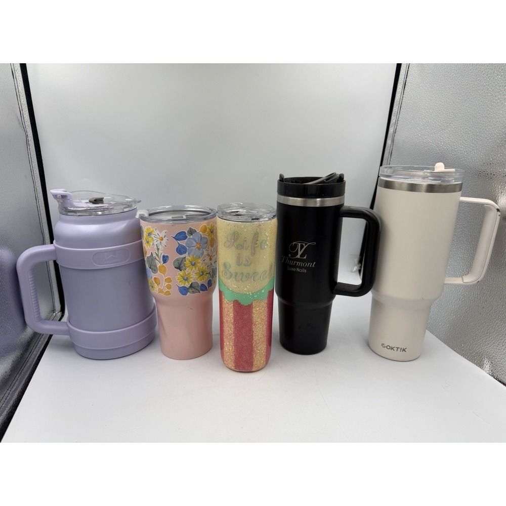 Lot Of 5 Reusable Plastic Water Bottles Screw-On Lid Hot & Cold Preowned